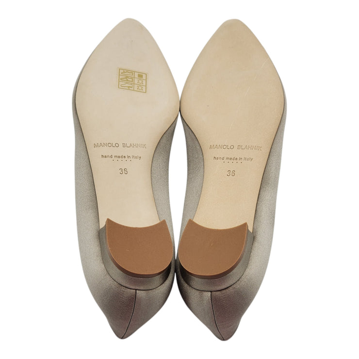 Manolo Blahnik Hangisiflat Jewel Buckle Flat Pumps - Satin - Champagne 36