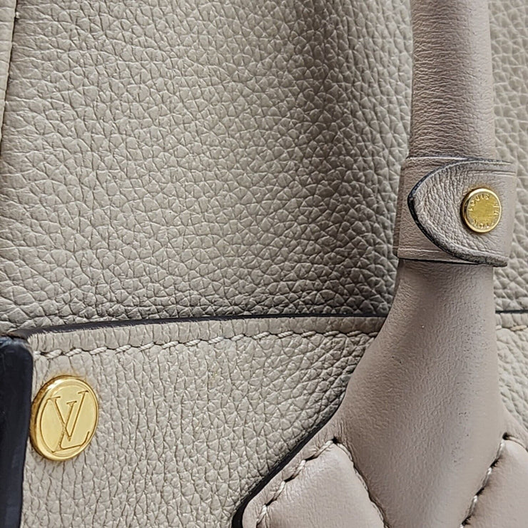 Louis Vuitton On My Side MM Monogram Shoulder Bag - Leather - Cream