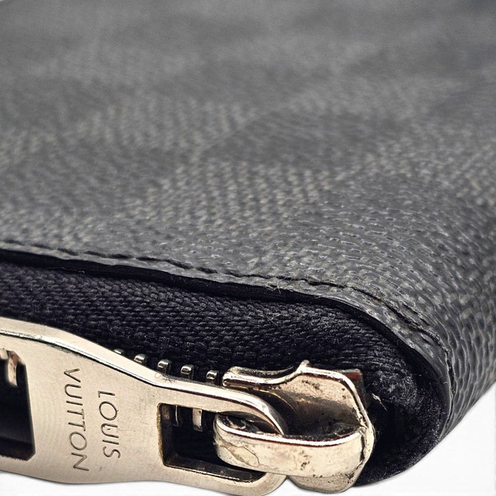 Louis Vuitton Damier Graphite Zippy Organizer Wallet Black Gray N00056