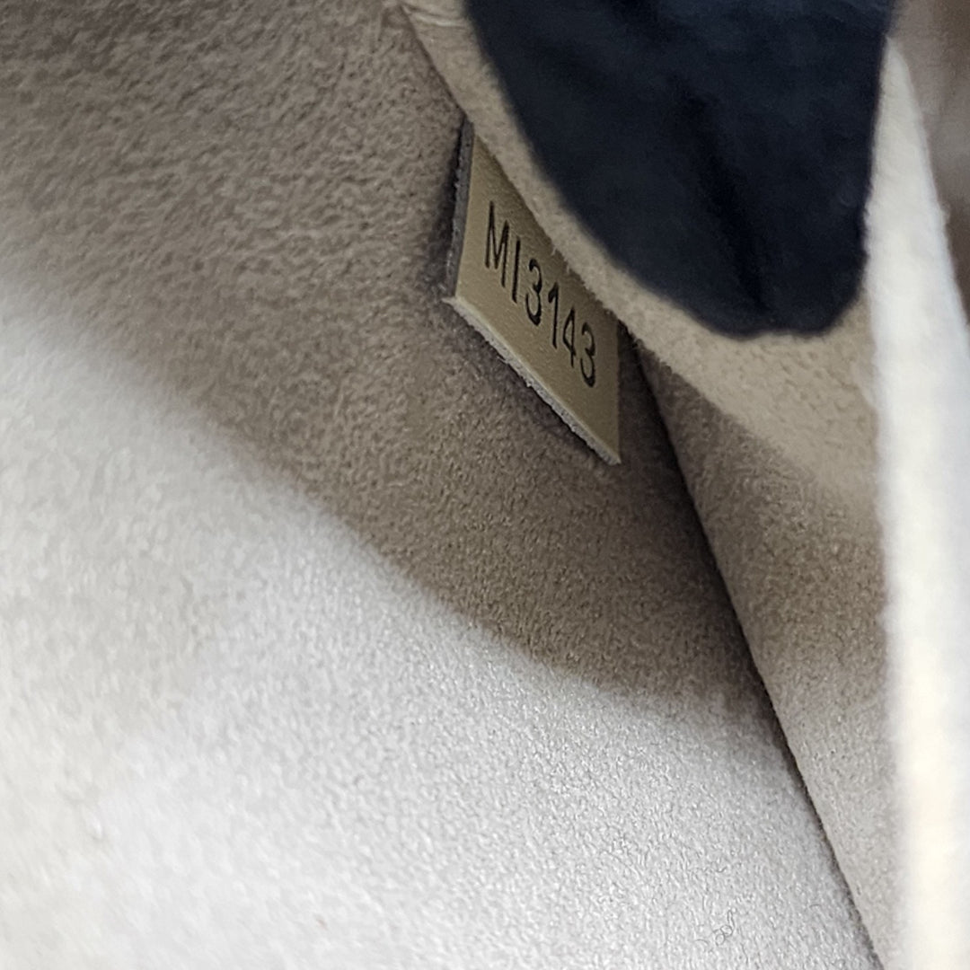 Louis Vuitton Alma BB Epi Leather Top Handle Bag Handbag Ivory Off-White