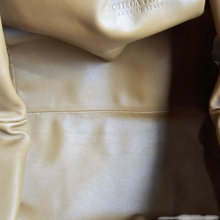 Bottega Veneta The Pouch Smooth Butter Calf Leather Oversized Clutch Tan Brown