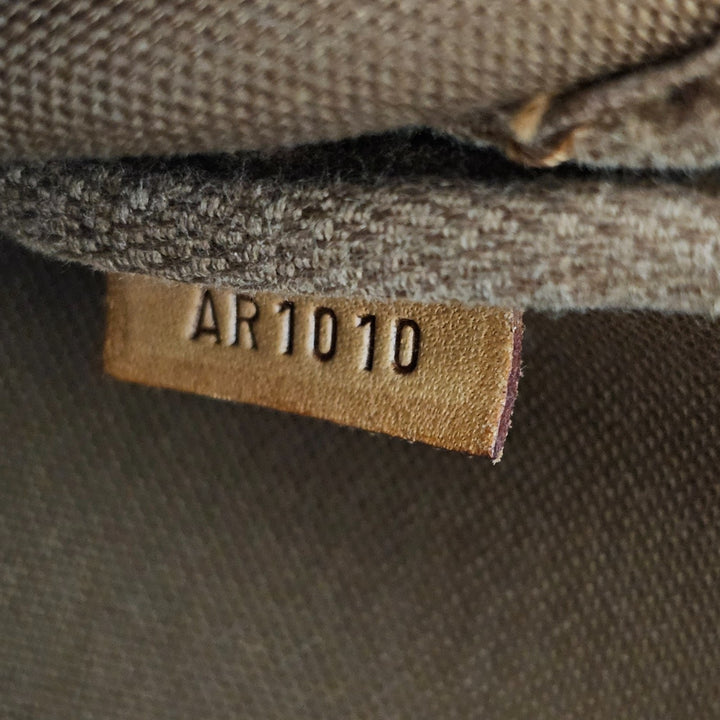 Louis Vuitton Pochette Accessoires LV Monogram Canvas Bag M51980 - Mint