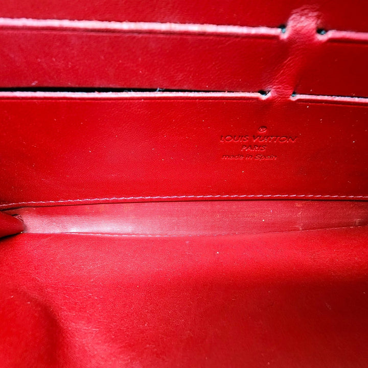 Louis Vuitton Vernis Patent Leather Monogram Zippy Wallet Red Complete with Box