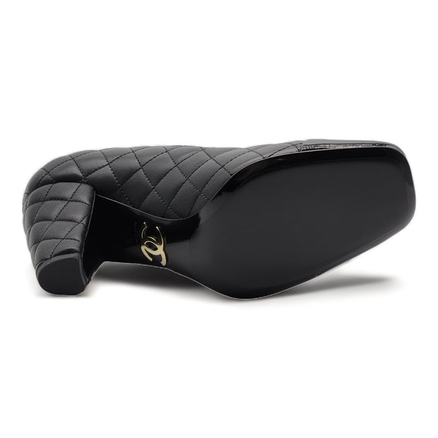 Chanel Quilted Leather Pumps 38.5