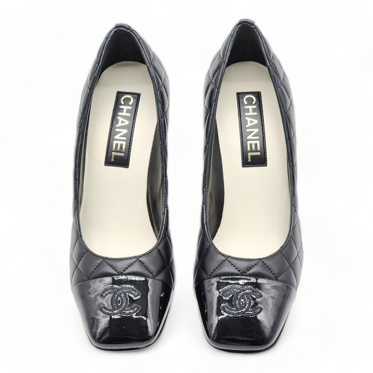 Chanel Quilted Leather Pumps 38.5