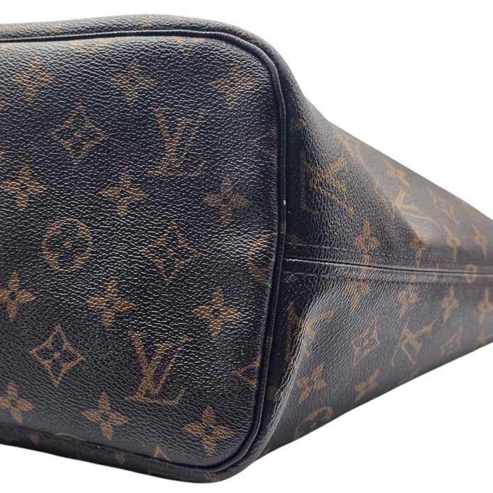 Louis Vuitton Neverfull MM Tote Bag in Brown LV Monogram - NFC Microchipped