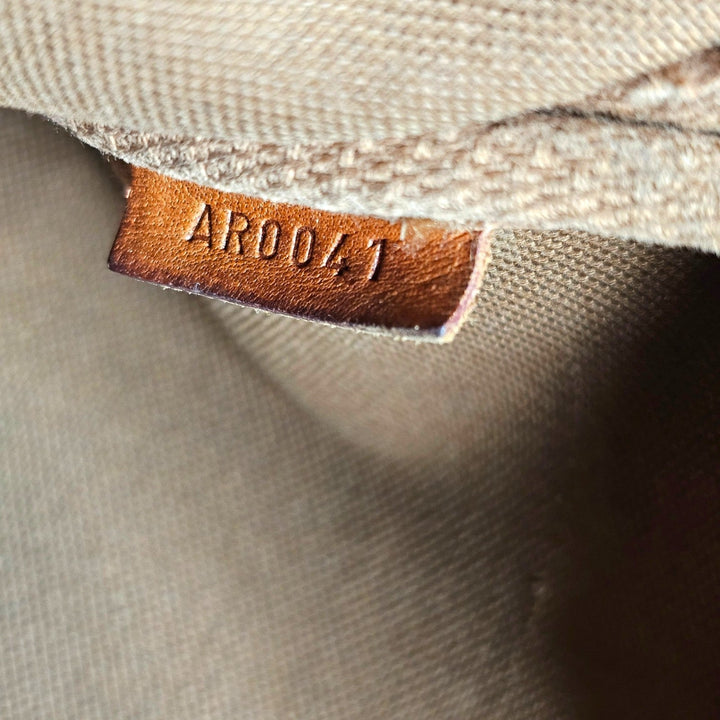 Louis Vuitton Pochette Accessoires Limited Edition Monogram Graffiti