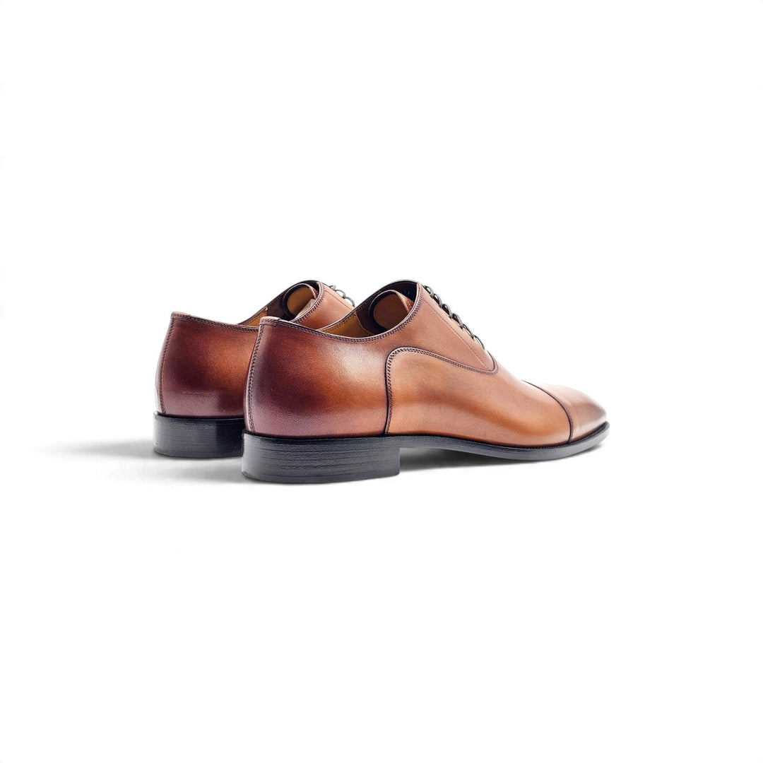 Christian Louboutin Greggo Leather Oxford Shoes Brown EU 42 US 9 - $1050