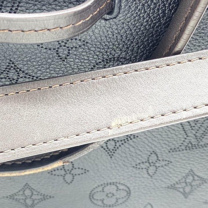 Louis Vuitton Girolata Mahina Leather Shoulder Bag Black with Pouch - Preowned